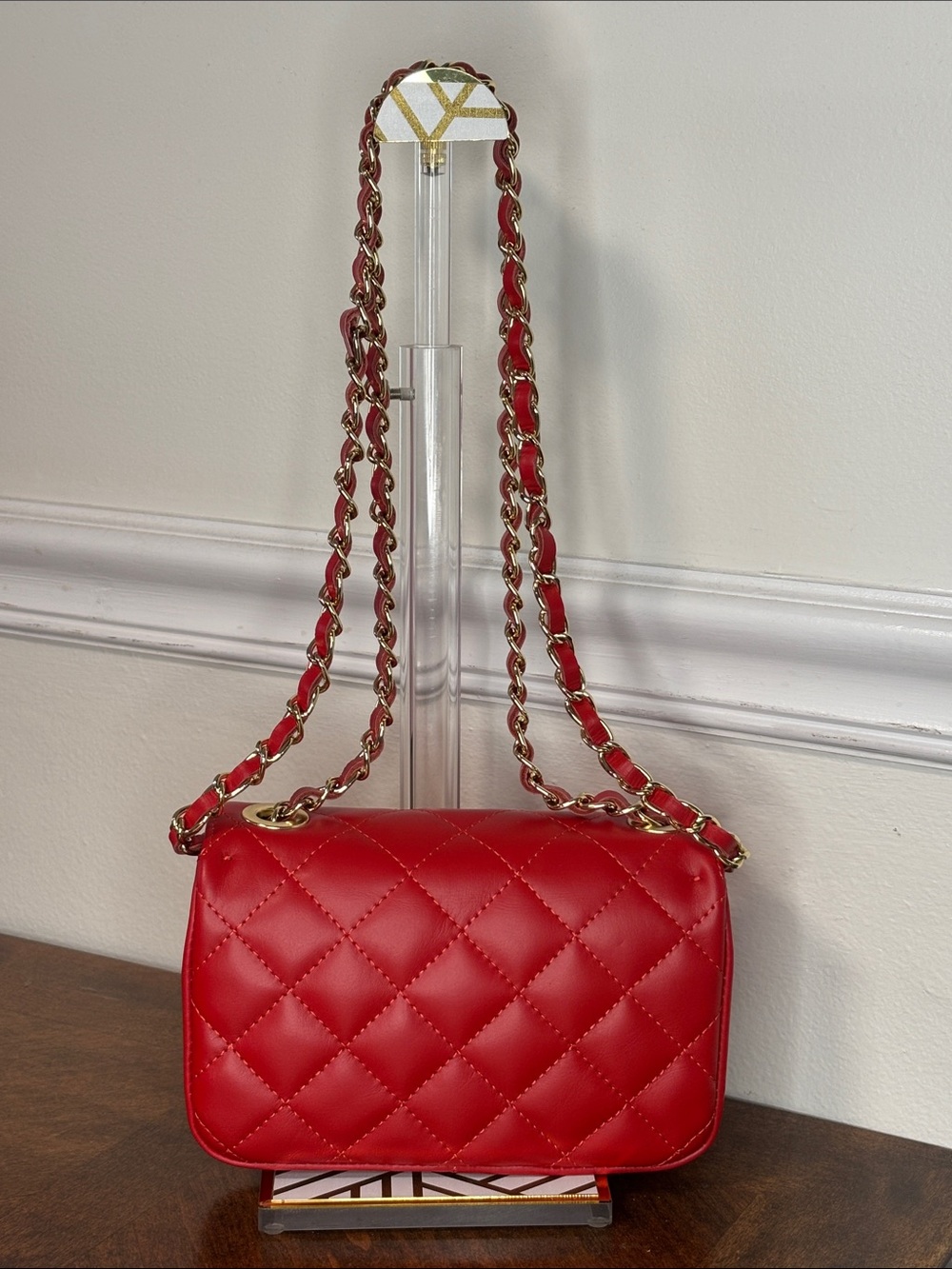 PERSAMAN NEW YORK Italian red quilted leather bag with gold chain strap - Picture 6 of 16
